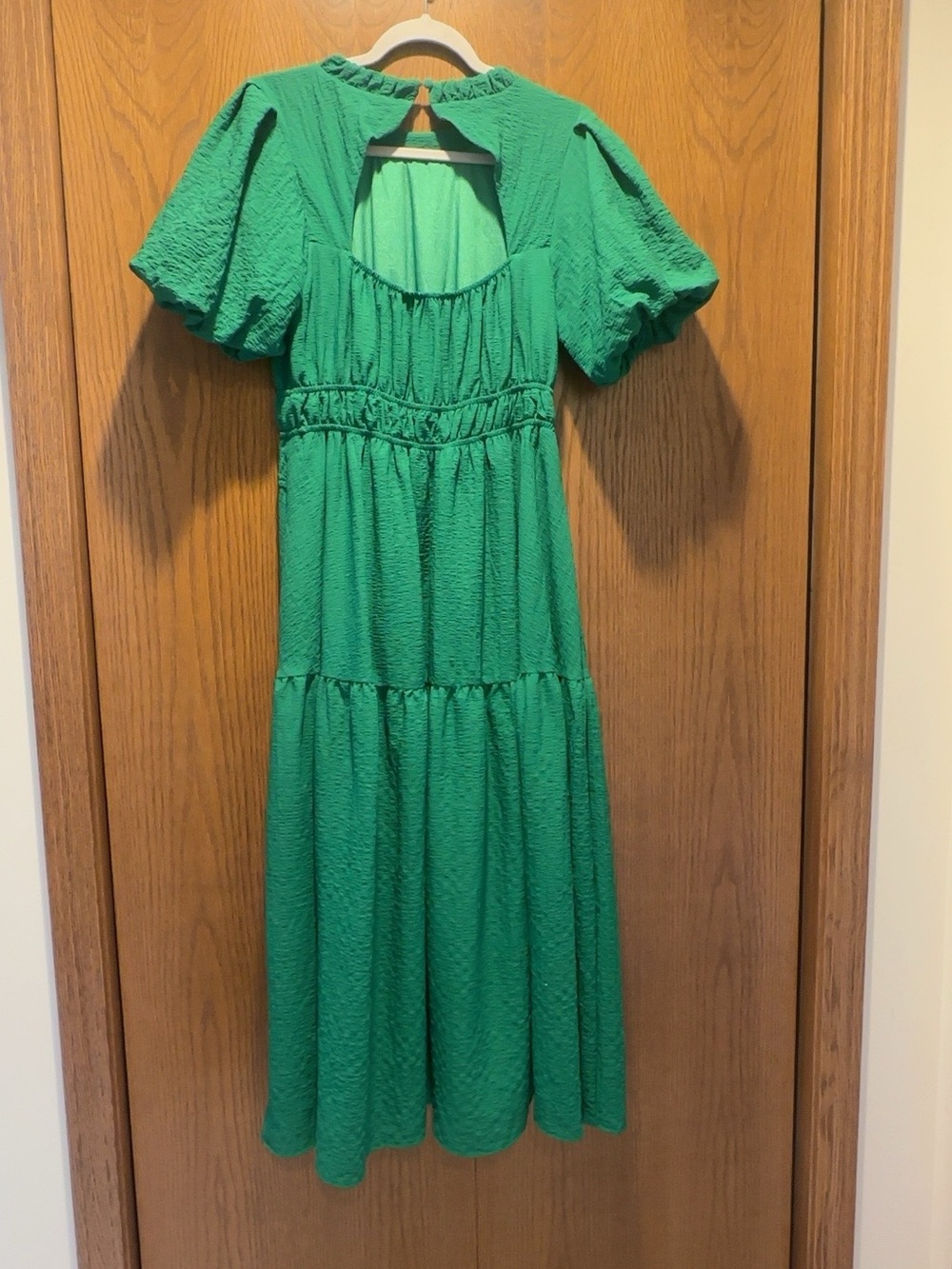 THML Bright Green Textured Tiered Midi Dress with Puff Sleeves - Picture 2 of 3